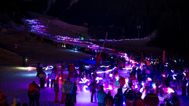 Oz En Oisans Descente Aux Flambeaux Images Et Rêves